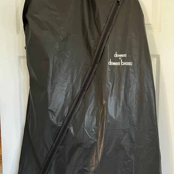 Brand new with tags! Leopard double breasted trench coat! Stunning! Dennis basso - Picture 8 of 8